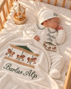 Zartlicht® Personalisierte Baby-Erstlingsausstattung aus Bio-Baumwoll-Jersey – 4-teiliges Set mit Wunschnamen & Doppel-Lagen Decke