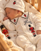 Zartlicht® Personalisierte Baby-Erstlingsausstattung aus Bio-Baumwoll-Jersey – 4-teiliges Set mit Wunschnamen & Doppel-Lagen Decke