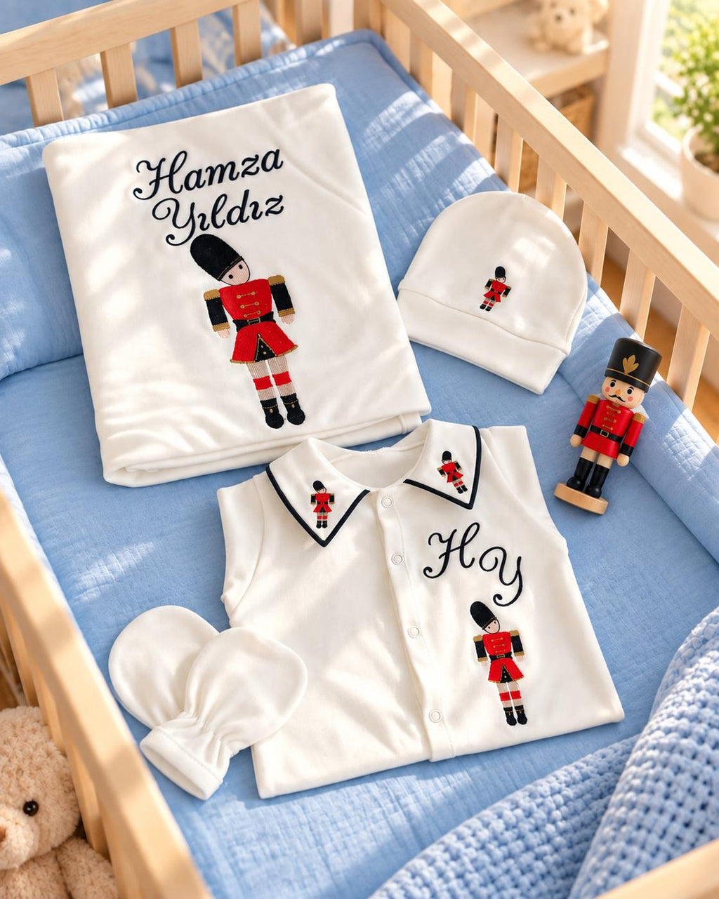Zartlicht® Personalisierte Baby-Erstlingsausstattung aus Bio-Baumwoll-Jersey – 4-teiliges Set mit Wunschnamen & Doppel-Lagen Decke
