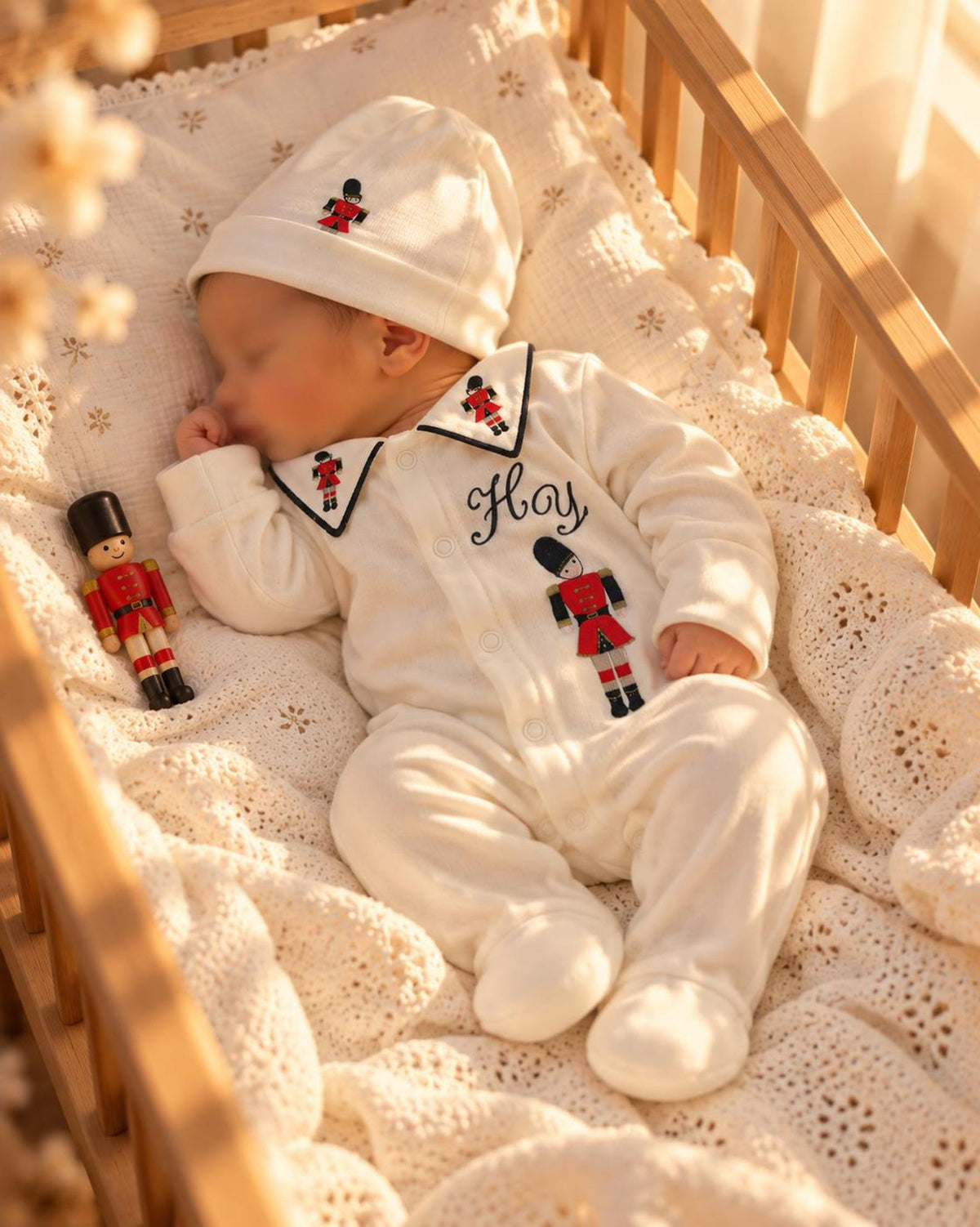 Zartlicht® Personalisierte Baby-Erstlingsausstattung aus Bio-Baumwoll-Jersey – 4-teiliges Set mit Wunschnamen & Doppel-Lagen Decke